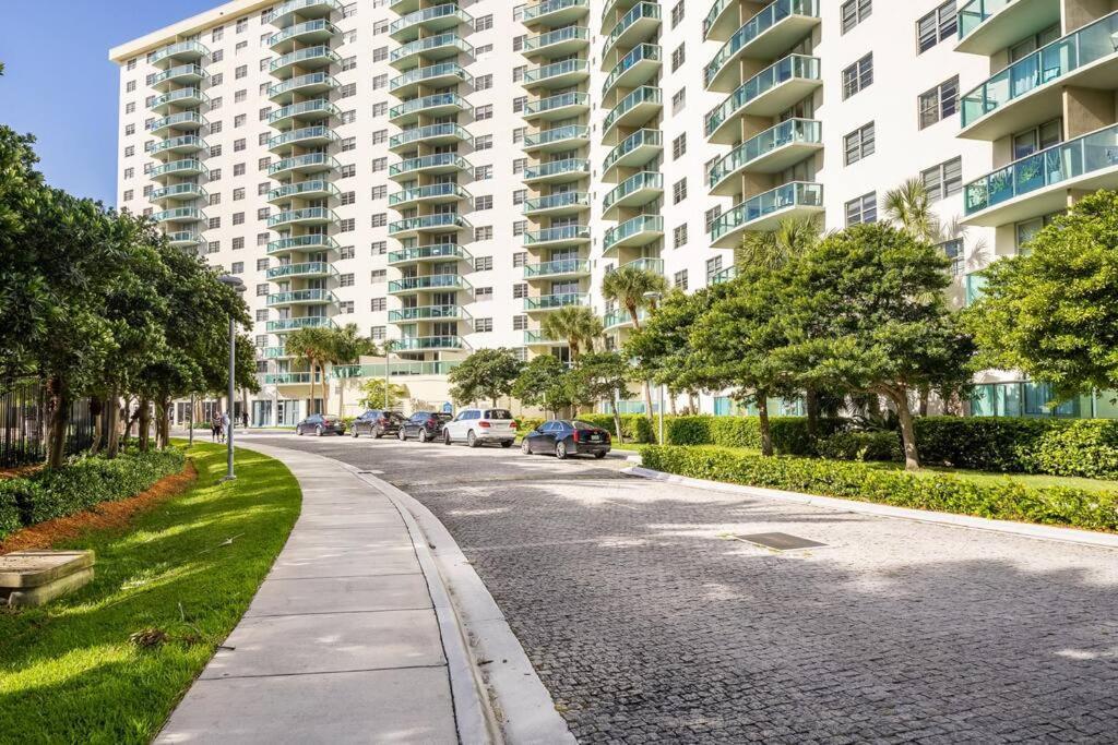 דירות מיאמי ביץ' Ocean Reserve Sunny Isles 11Th Str-02330 מראה חיצוני תמונה